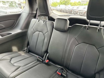 2026 Chrysler Pacifica PACIFICA SELECT