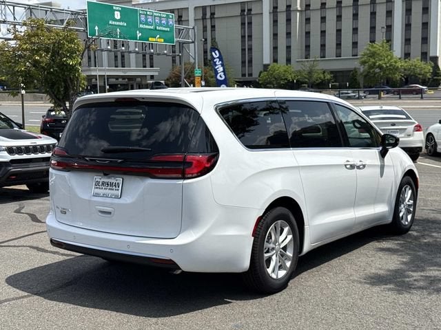 2027 Chrysler Pacifica PACIFICA SELECT