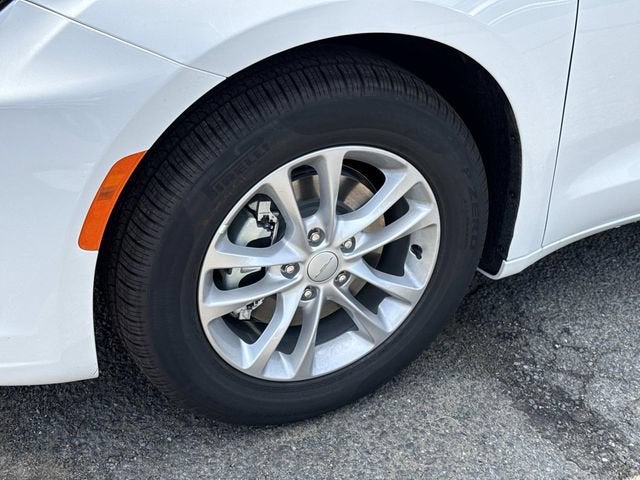 2027 Chrysler Pacifica PACIFICA SELECT