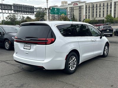 2026 Chrysler Pacifica PACIFICA SELECT