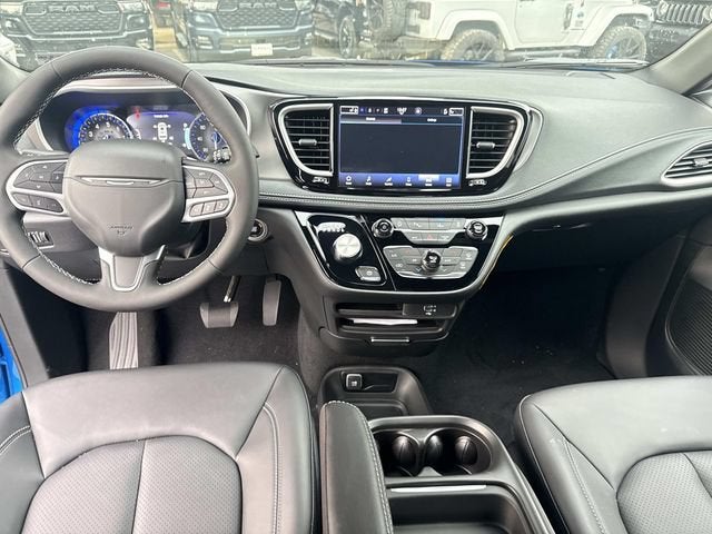 2027 Chrysler Pacifica PACIFICA SELECT