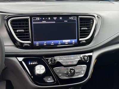 2027 Chrysler Pacifica PACIFICA SELECT