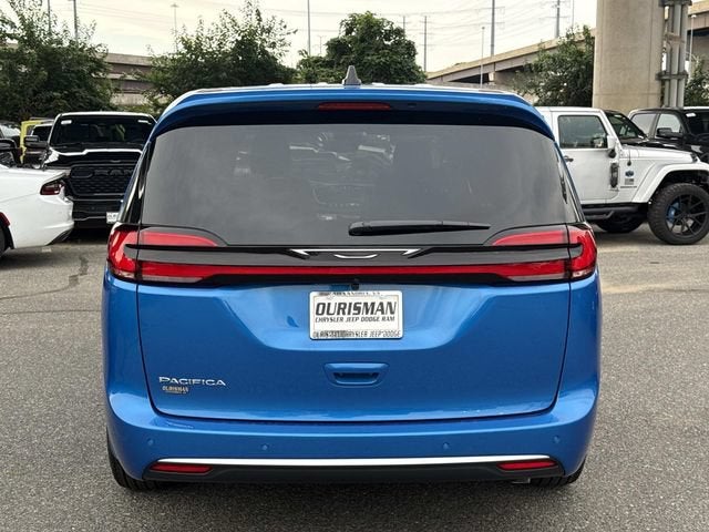 2027 Chrysler Pacifica PACIFICA SELECT