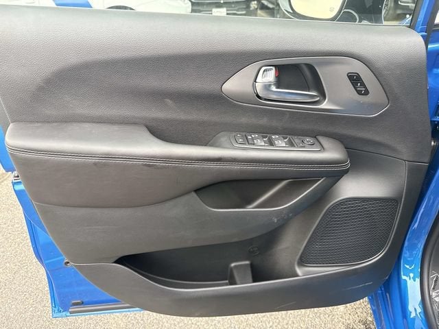 2027 Chrysler Pacifica PACIFICA SELECT