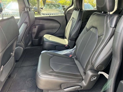 2026 Chrysler Voyager VOYAGER LX