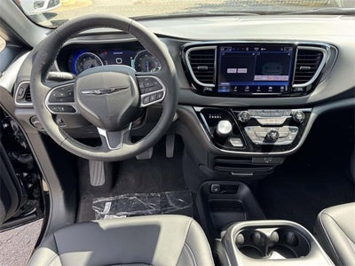 2026 Chrysler Voyager VOYAGER LX