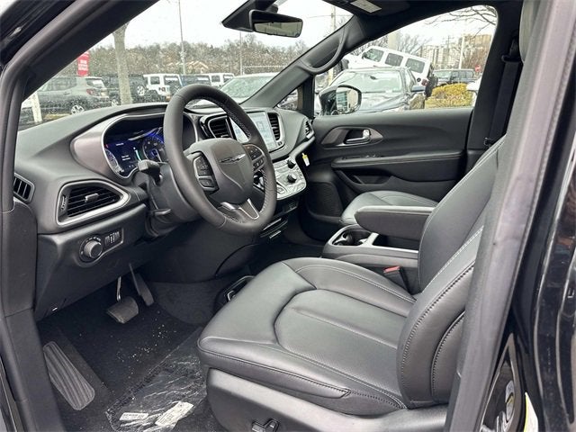 2026 Chrysler Voyager VOYAGER LX