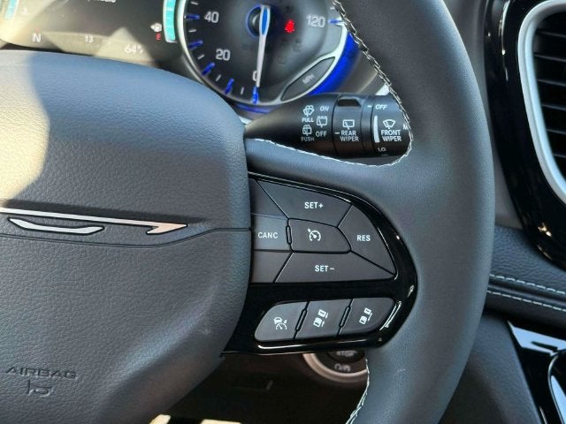 2027 Chrysler Pacifica PACIFICA LIMITED
