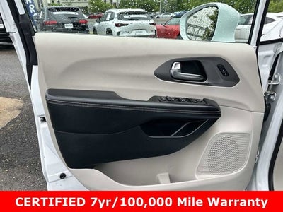 2022 Chrysler Pacifica Touring L AWD