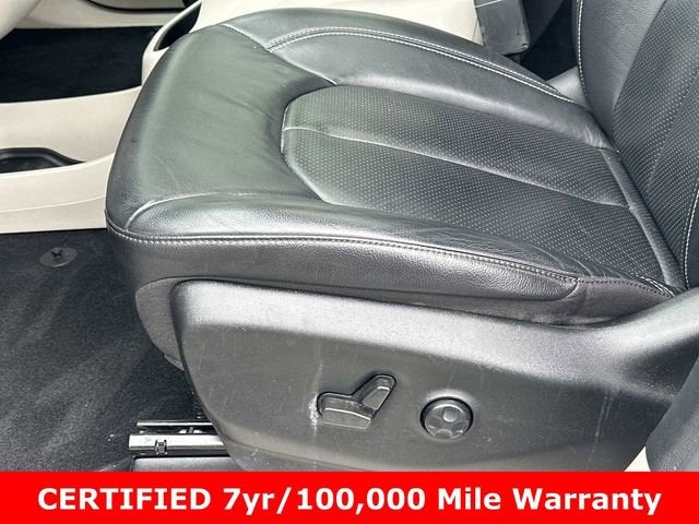 2022 Chrysler Pacifica Touring L AWD