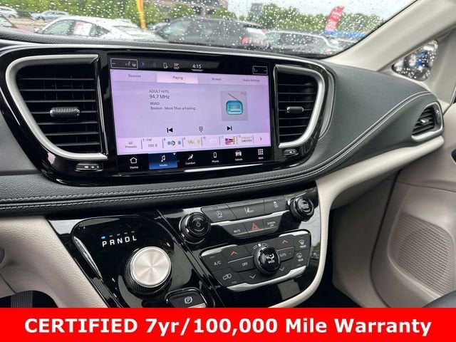 2022 Chrysler Pacifica Touring L AWD