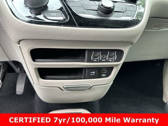 2022 Chrysler Pacifica Touring L AWD