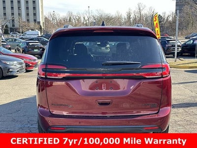2023 Chrysler Pacifica Limited AWD