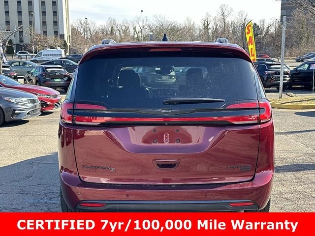 2023 Chrysler Pacifica Limited AWD