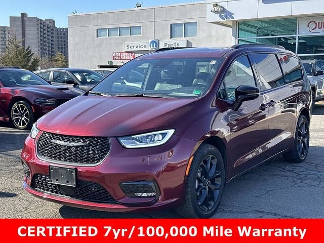 2023 Chrysler Pacifica Limited AWD