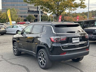 2026 Jeep Compass COMPASS LIMITED 4X4