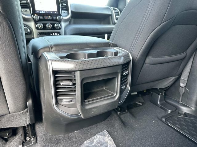 2026 RAM 1500 RAM 1500 EXPRESS CREW CAB 4X4 5'7' BOX