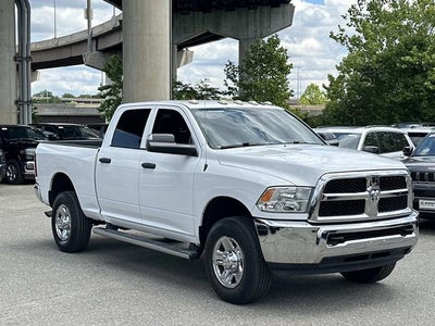 2017 RAM 2500 Tradesman Crew Cab 4x4 6'4' Box