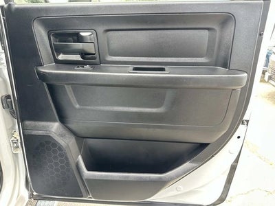 2017 RAM 2500 Tradesman Crew Cab 4x4 6'4' Box