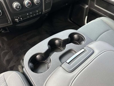 2017 RAM 2500 Tradesman Crew Cab 4x4 6'4' Box