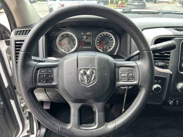 2017 RAM 2500 Tradesman Crew Cab 4x4 6'4' Box