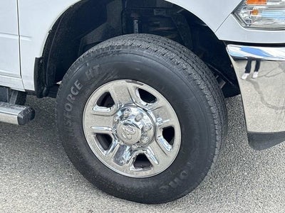 2017 RAM 2500 Tradesman Crew Cab 4x4 6'4' Box