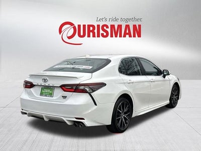 2024 Toyota Camry SE