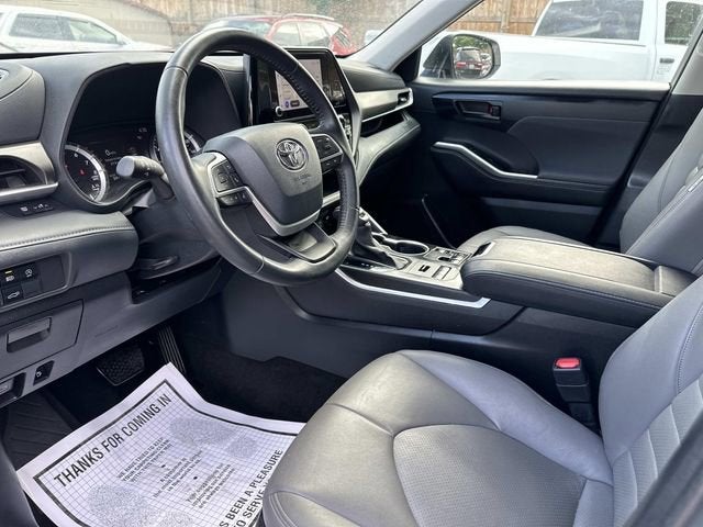 2023 Toyota Highlander LE