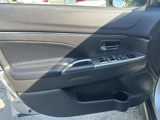 2024 Mitsubishi Outlander Sport SE