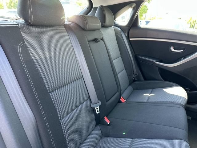 2016 Hyundai Elantra GT Base