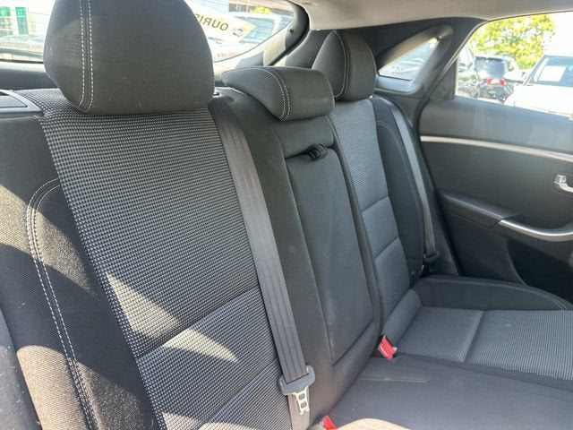2016 Hyundai Elantra GT Base