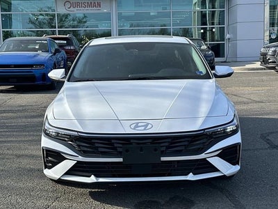 2025 Hyundai Elantra Hybrid Limited