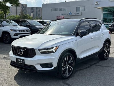 2022 Volvo XC40 T5 R-Design