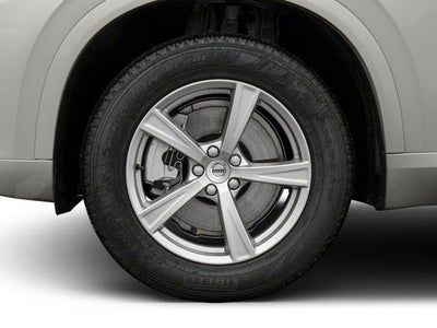 2017 Volvo XC90 T6 Momentum