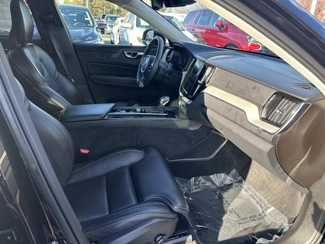 2021 Volvo XC60 Inscription