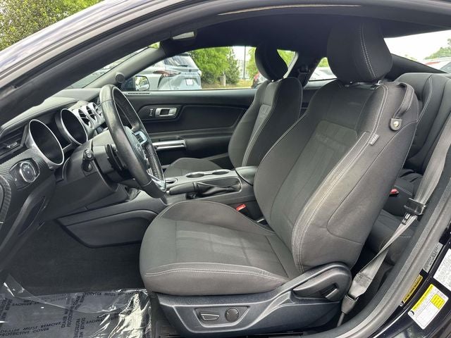 2021 Ford Mustang EcoBoost