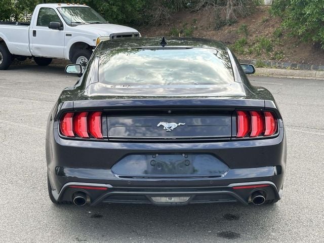 2021 Ford Mustang EcoBoost