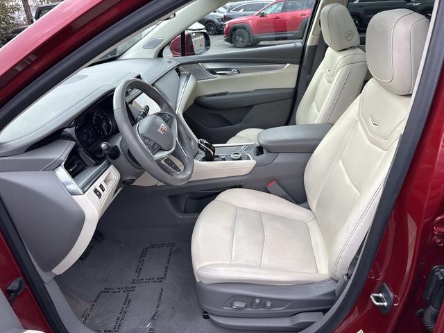 2022 Cadillac XT5 Premium Luxury