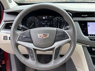 2022 Cadillac XT5 Premium Luxury