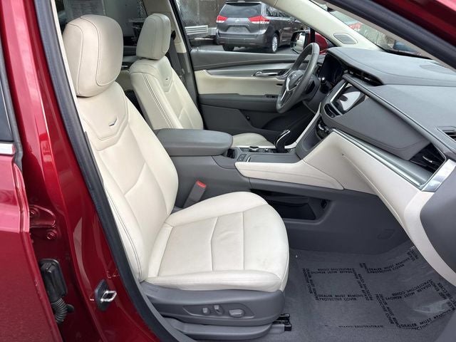 2022 Cadillac XT5 Premium Luxury