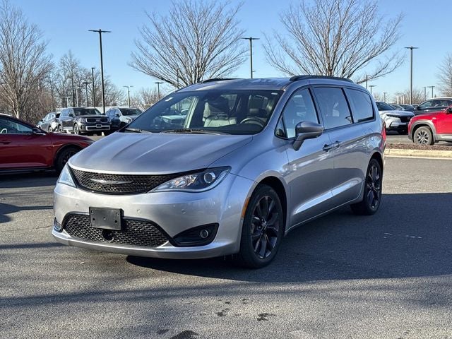 2020 Chrysler Pacifica Touring L