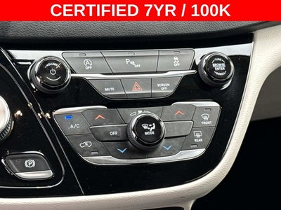 2020 Chrysler Voyager LX