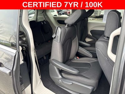 2020 Chrysler Voyager LX