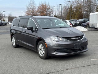 2020 Chrysler Voyager LX