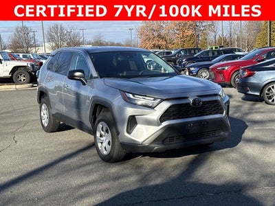 2024 Toyota RAV4 LE