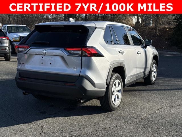 2024 Toyota RAV4 LE