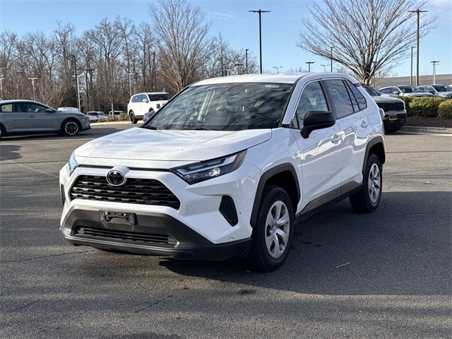 2024 Toyota RAV4 LE