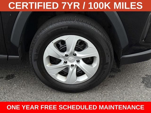 2025 Toyota RAV4 LE