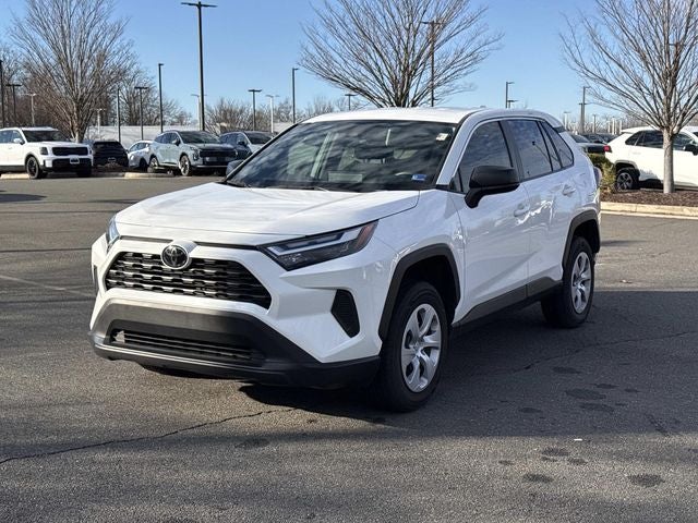 2024 Toyota RAV4 LE