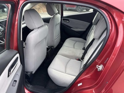 2019 Toyota Yaris LE